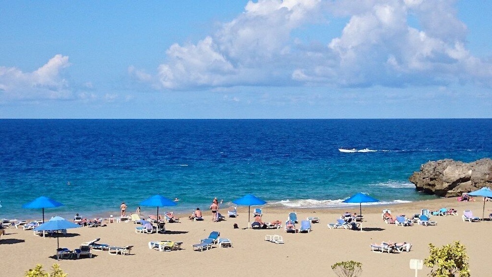 exotic beach vacation apartment with picuzzi