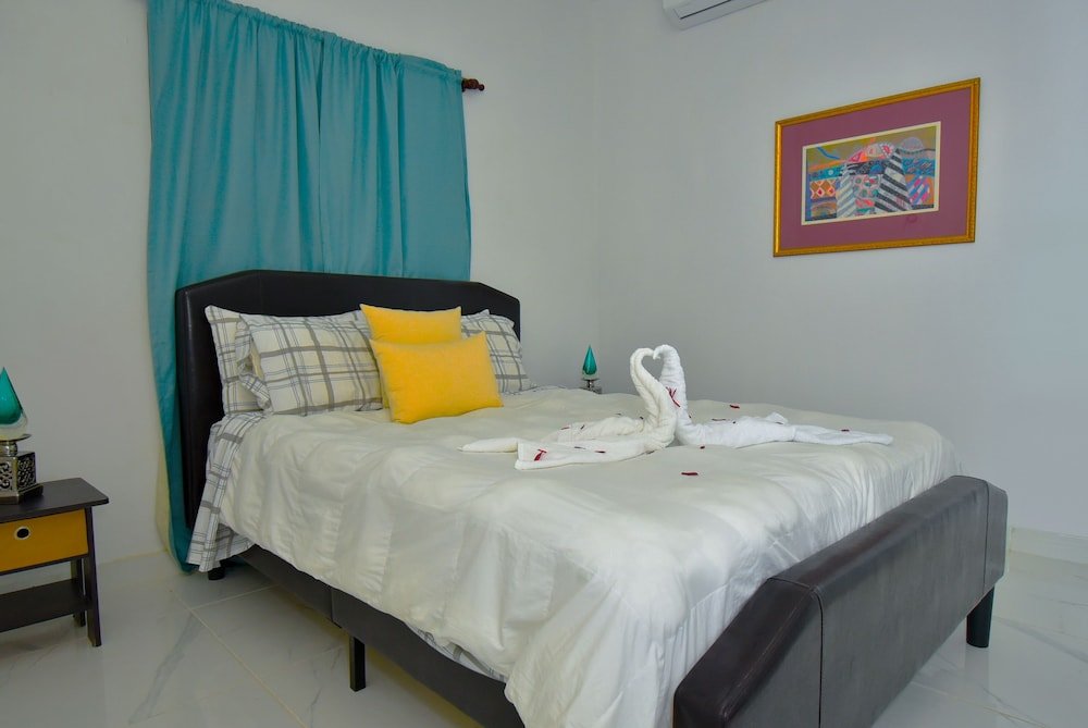 exotic beach vacation apartment with picuzzi