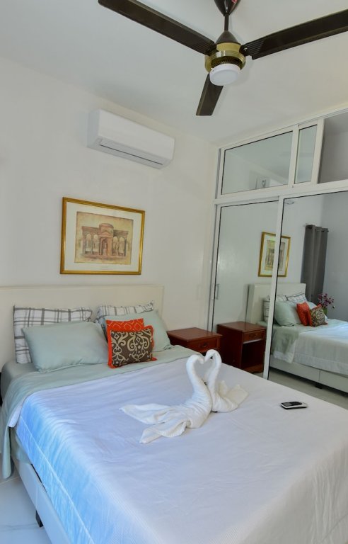 exotic beach vacation apartment with picuzzi