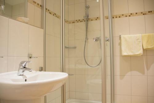 hotel restaurant zur neroburg