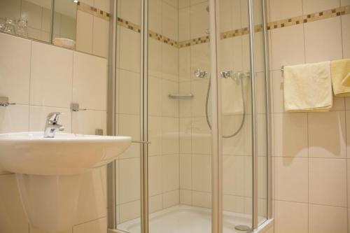 hotel restaurant zur neroburg