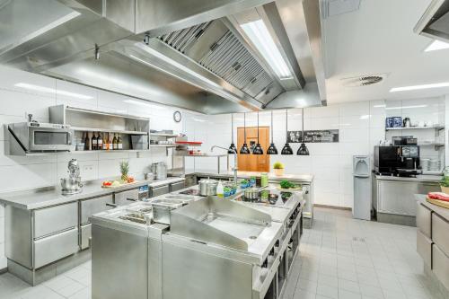 hotel restaurant zur neroburg