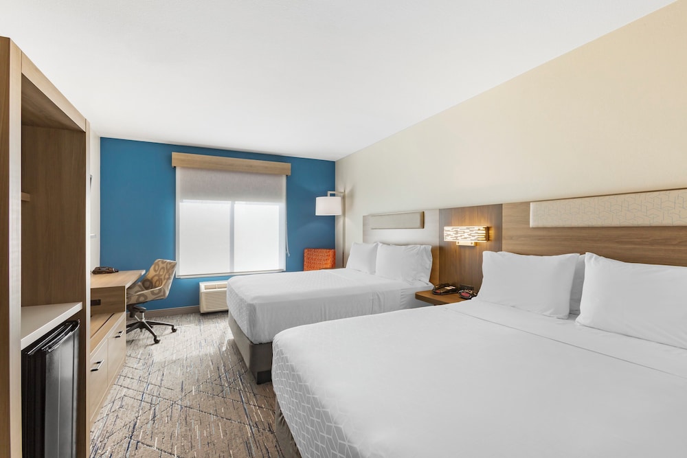 holiday inn express hotel and suites belgrade by ihg
