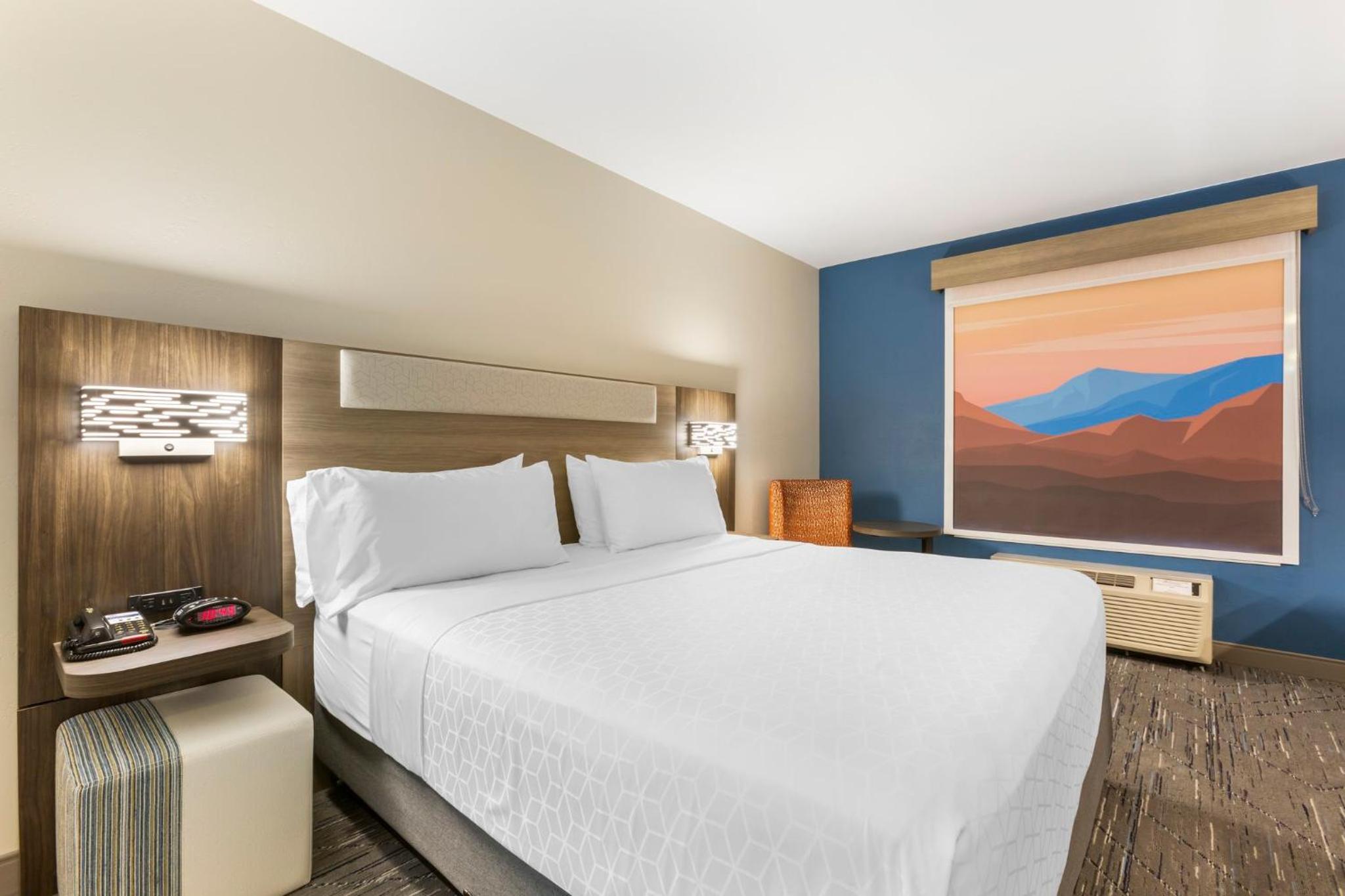 holiday inn express hotel and suites belgrade by ihg