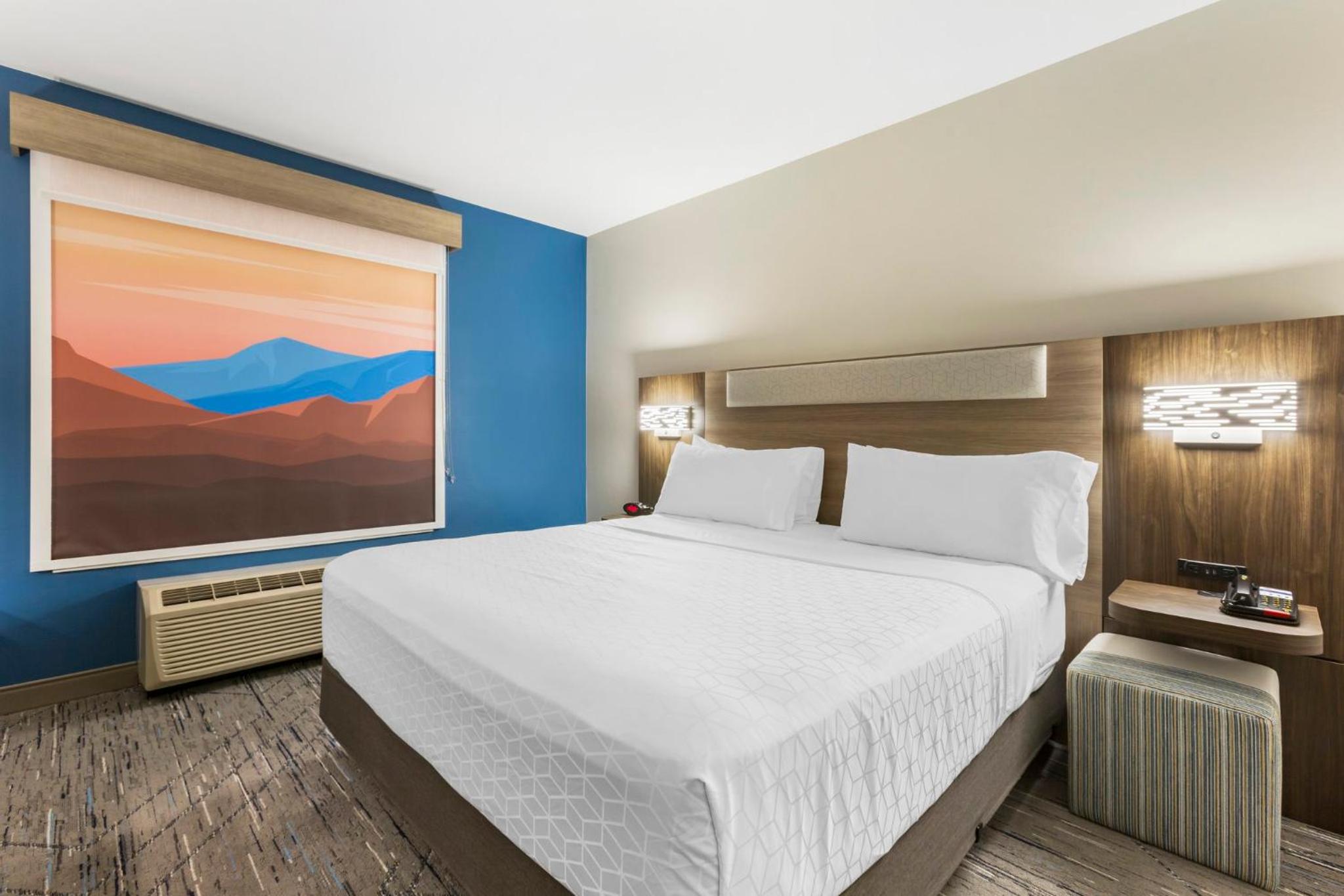 holiday inn express hotel and suites belgrade by ihg