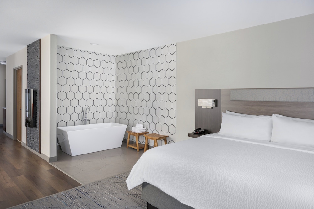 holiday inn express hotel and suites belgrade by ihg