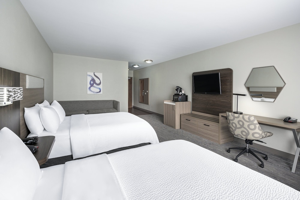 holiday inn express hotel and suites belgrade by ihg