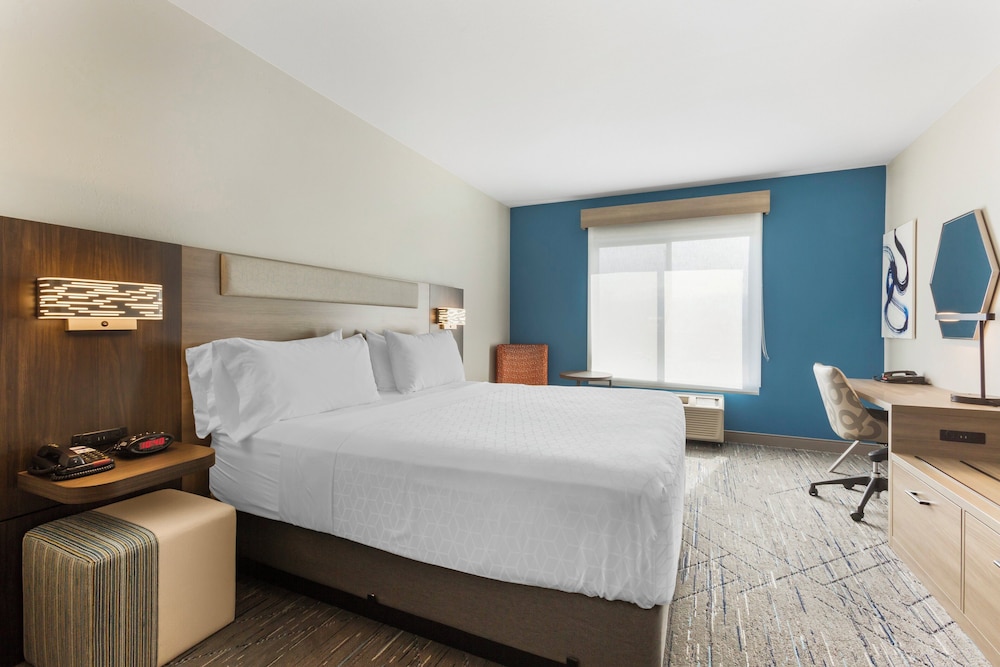 holiday inn express hotel and suites belgrade by ihg