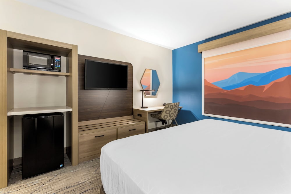 holiday inn express hotel and suites belgrade by ihg