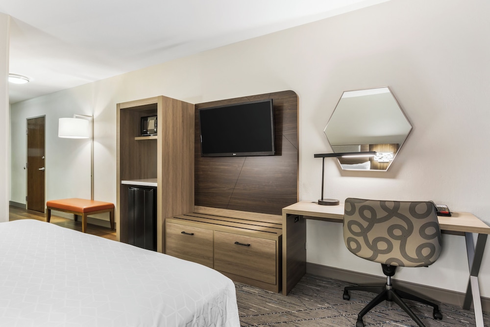 holiday inn express hotel and suites belgrade by ihg