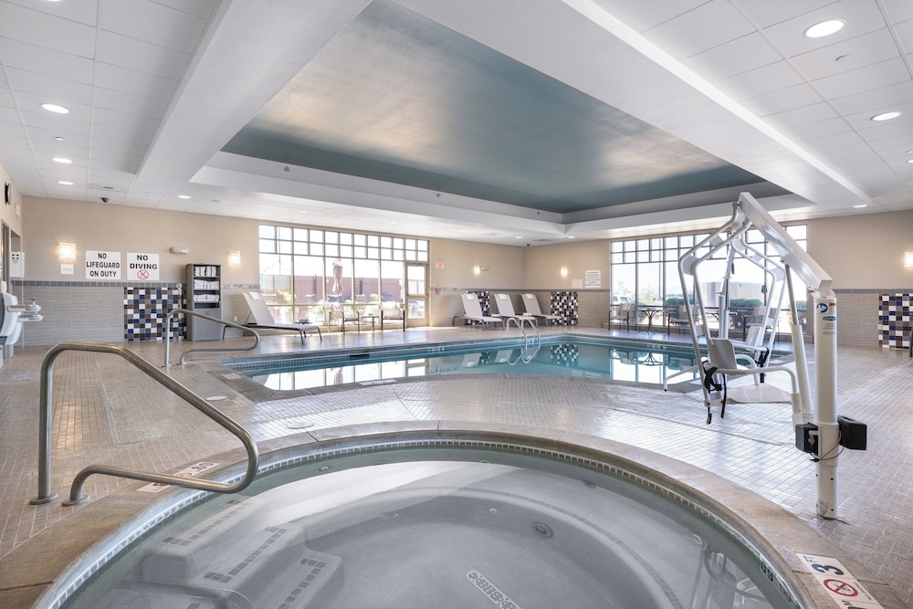 holiday inn express hotel and suites belgrade by ihg