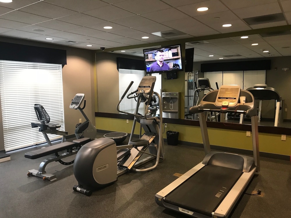 holiday inn express hotel and suites belgrade by ihg