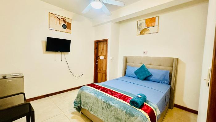 hotel hop and cart rental ltd