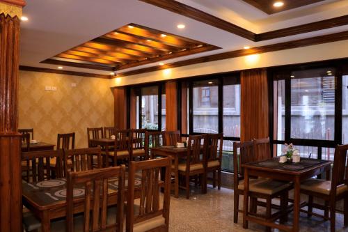 satkar hotel and spa