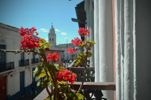 travelers house quito
