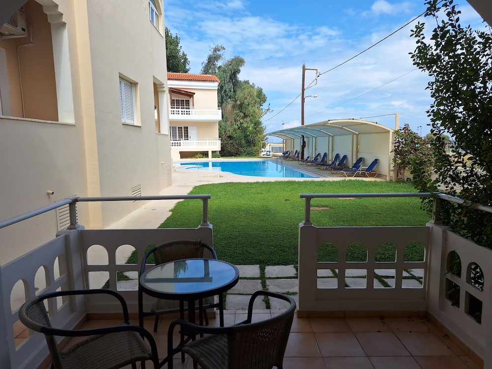 perla beach