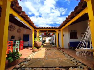 hostal trip monkey barichara hostel