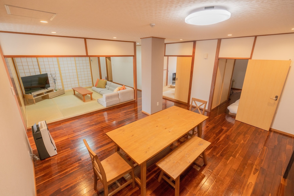 dot house naha