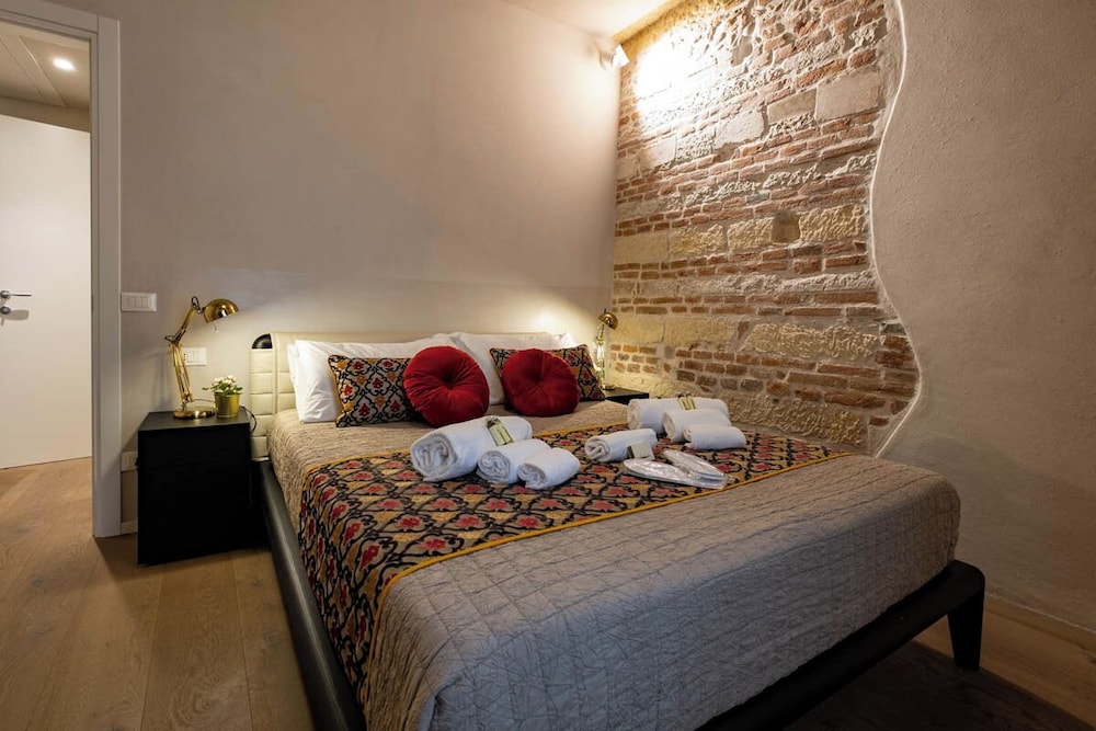 verona romana apartments