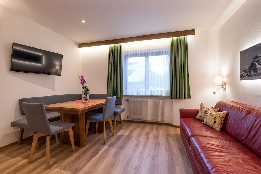 aparthotel la tambra