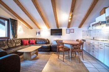 aparthotel la tambra