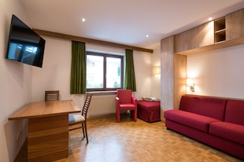 aparthotel la tambra