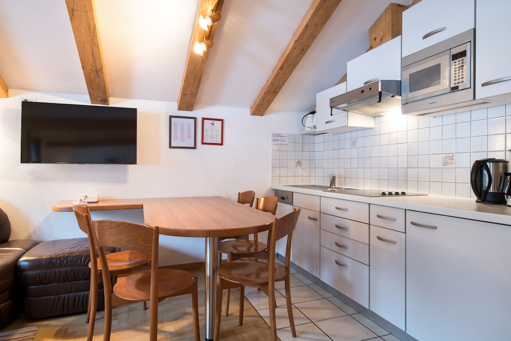 aparthotel la tambra