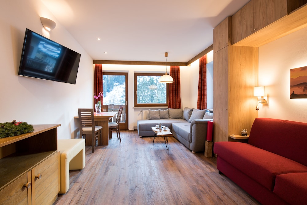 aparthotel la tambra