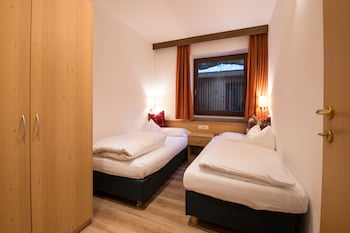 aparthotel la tambra