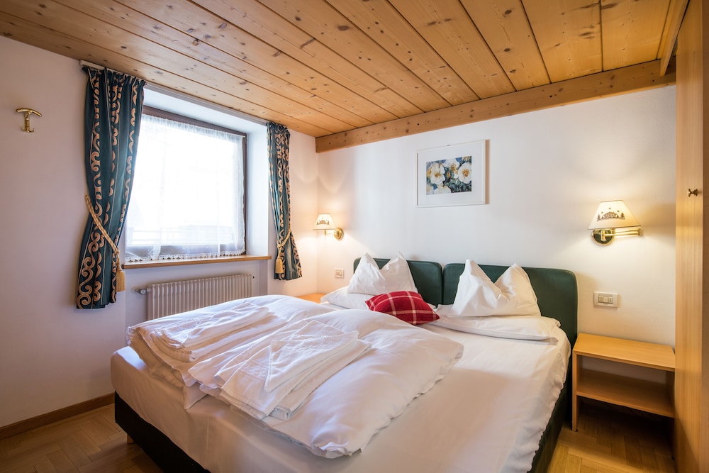 aparthotel la tambra