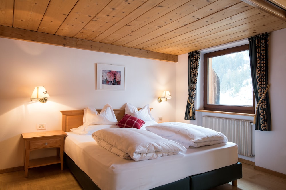 aparthotel la tambra