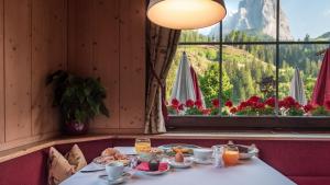 santa cristina val gardena