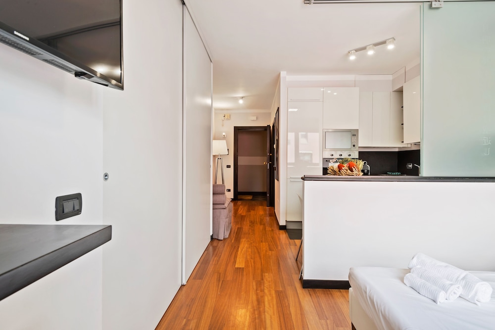 porto antico and aquarium flat