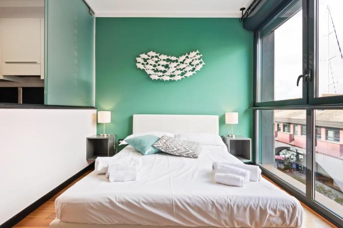 porto antico and aquarium flat