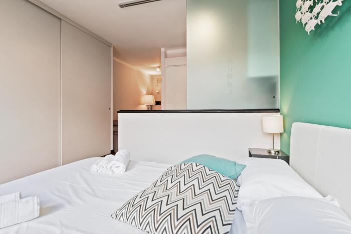 porto antico and aquarium flat