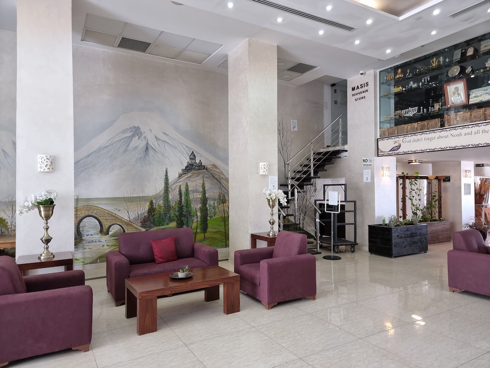ararat hotel