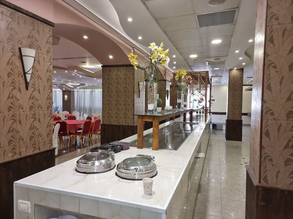 ararat hotel