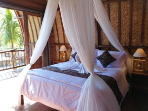 lumbung bukit resort