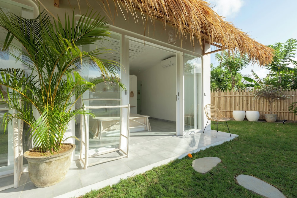 the bingin beach villas bungalow resort