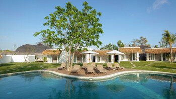 the bingin beach villas bungalow resort