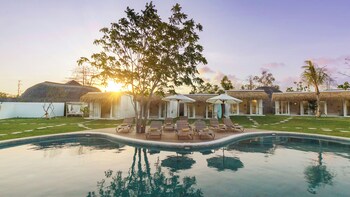 the bingin beach villas bungalow resort