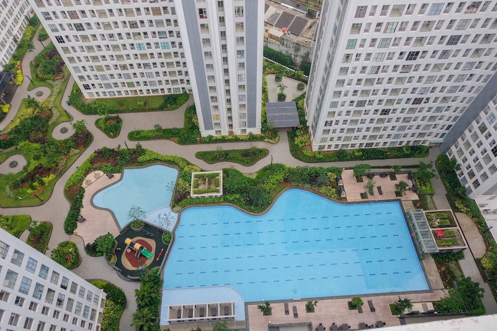 elegant and convenient 2br m town signature apartment