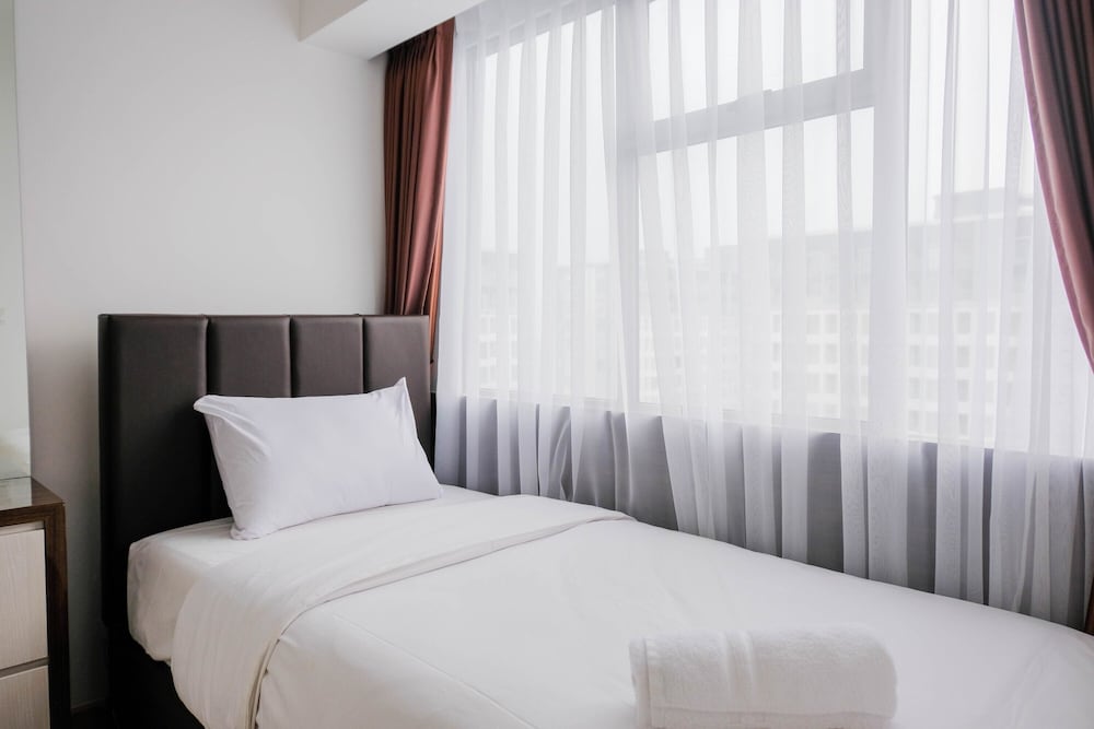 elegant and convenient 2br m town signature apartment
