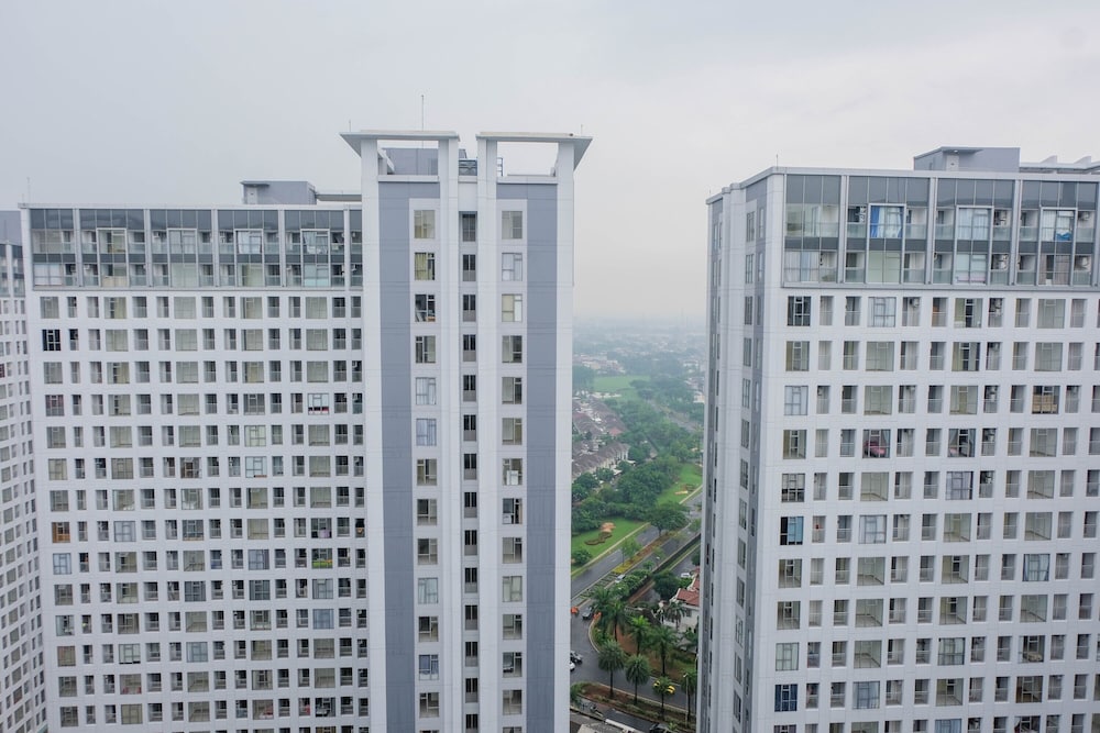 elegant and convenient 2br m town signature apartment
