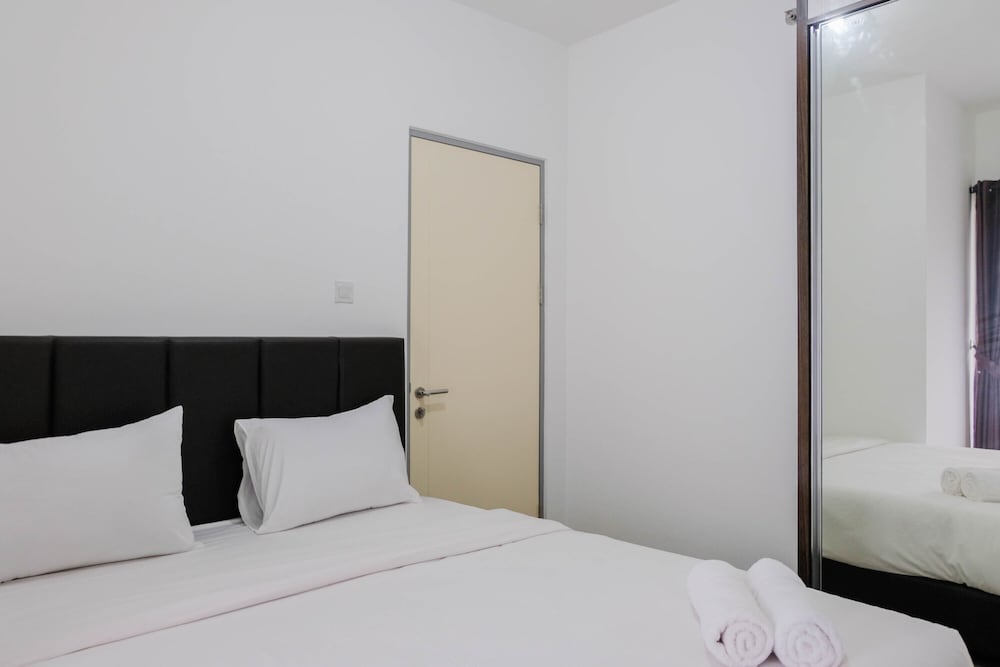 elegant and convenient 2br m town signature apartment