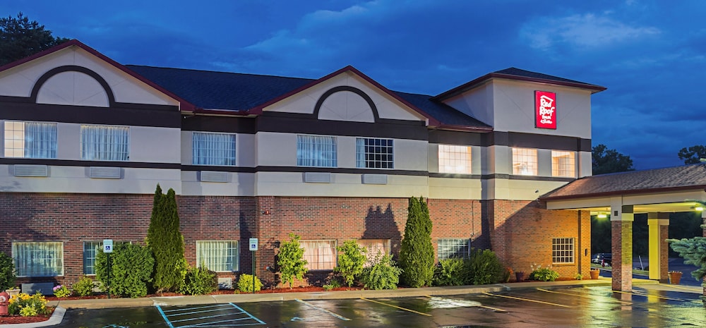 red roof inn and suites lake orion auburn hills