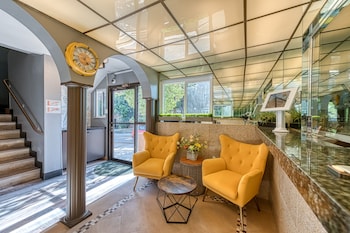 la mirage inn hollywood