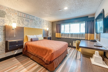 la mirage inn hollywood