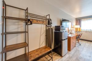 la mirage inn hollywood