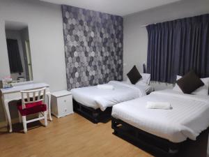 tim place bts phra khanong